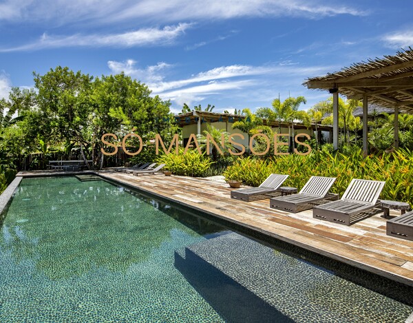 CASA À VENDA NO CONDOMÍNIO ALTOS DE TRANCOSO / BA