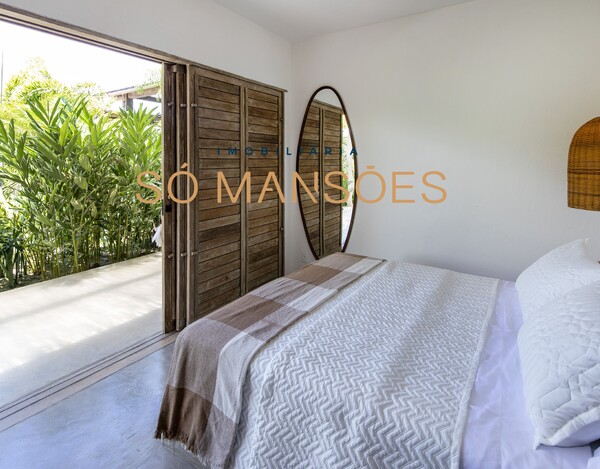CASA À VENDA NO CONDOMÍNIO ALTOS DE TRANCOSO / BA