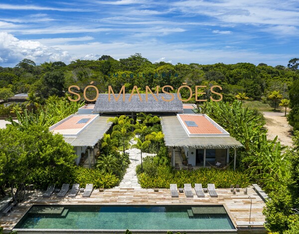 CASA À VENDA NO CONDOMÍNIO ALTOS DE TRANCOSO / BA