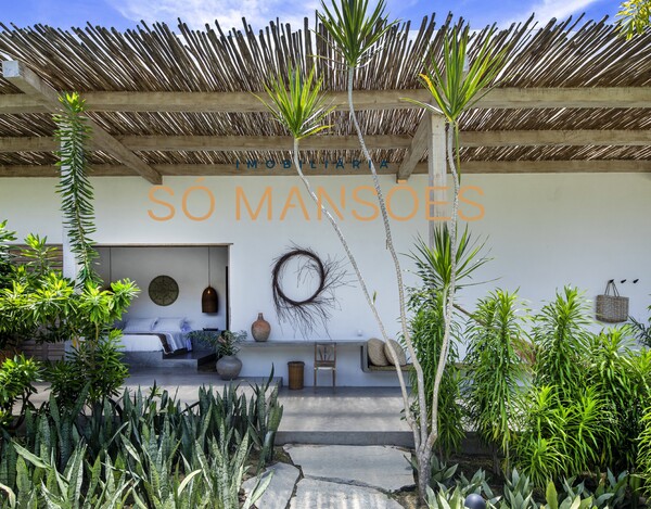 CASA À VENDA NO CONDOMÍNIO ALTOS DE TRANCOSO / BA