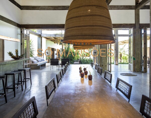 CASA À VENDA NO CONDOMÍNIO ALTOS DE TRANCOSO / BA