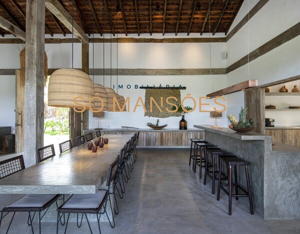 CASA À VENDA NO CONDOMÍNIO ALTOS DE TRANCOSO / BA