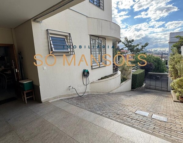 CASA À VENDA NO BAIRRO SANTA LÚCIA 