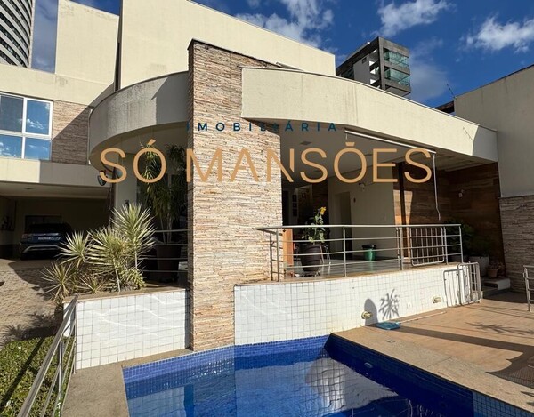 CASA À VENDA NO BAIRRO SANTA LÚCIA 