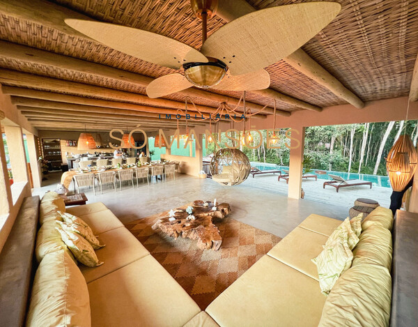 CASA À VENDA NO CONDOMÍNIO COQUEIRAL / BA