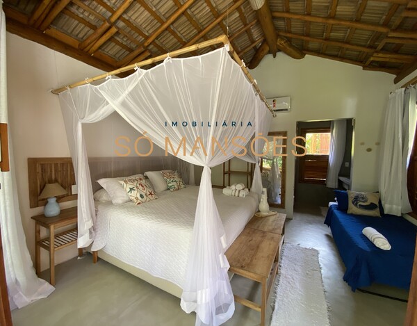 CASA À VENDA NO CONDOMÍNIO COQUEIRAL / BA