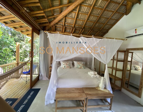 CASA À VENDA NO CONDOMÍNIO COQUEIRAL / BA