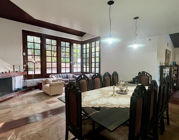 VILA DEL REY - CAS À VENDA EM NOVA LIMA 