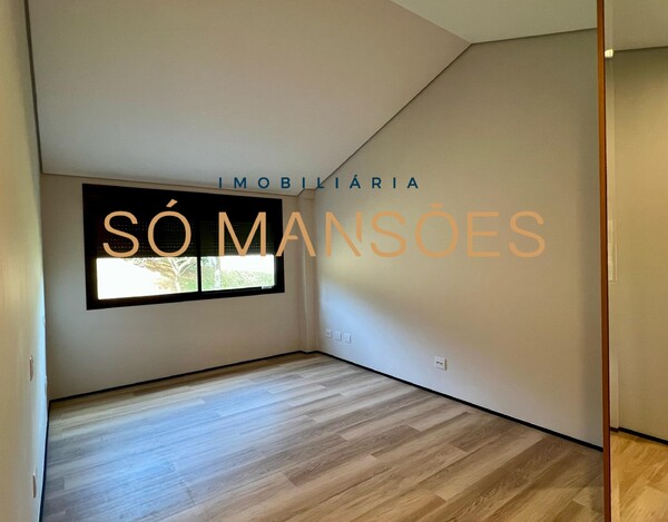 CASA À VENDA NO CONDOMÍNIO SERRA DOS MANACÁS 