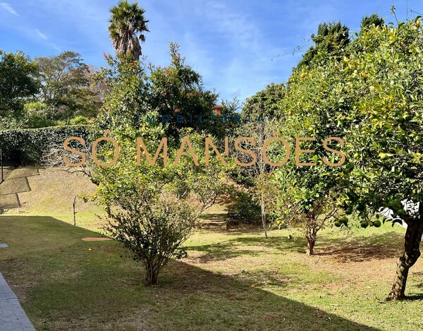 CASA À VENDA NO CONDOMÍNIO SERRA DOS MANACÁS 