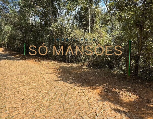 LOTE DE 416m² À VENDA NO BAIRRO JARDINAVES