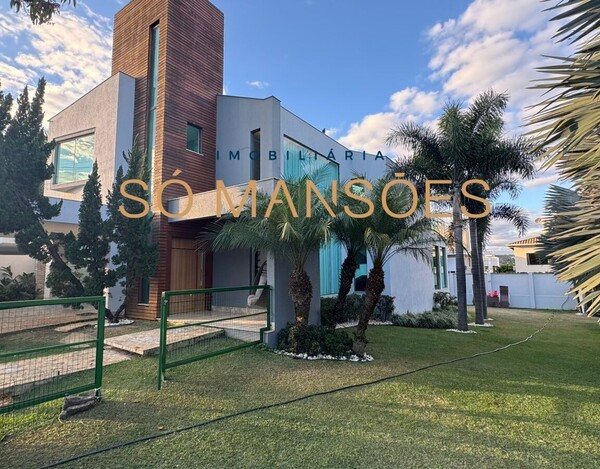CASA À VENDA NO CONDOMÍNIO ROSA DOS VENTOS EM VESPASIANO