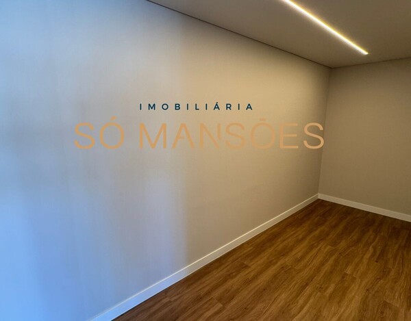 CASA À VENDA NO CONDOMÍNIO VITÓRIA GOLF