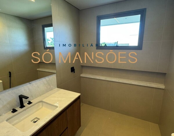 CASA À VENDA NO CONDOMÍNIO VITÓRIA GOLF