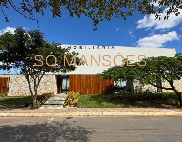 Casa de Luxo de 459 m² à Venda com 4 Suítes e Piscina Aquecida no Vitória Golf, Lagoa Santa - MG