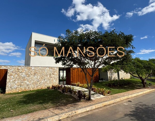 CASA À VENDA NO CONDOMÍNIO VITÓRIA GOLF