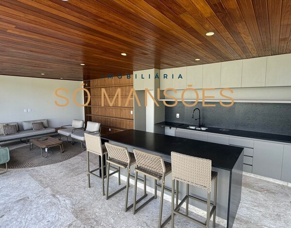 CASA À VENDA NO CONDOMÍNIO VITÓRIA GOLF