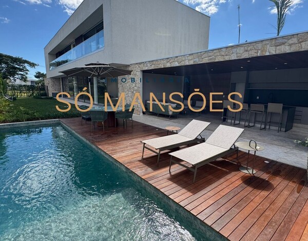 CASA À VENDA NO CONDOMÍNIO VITÓRIA GOLF