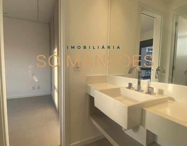 APARTAMENTO MOBILIADO À VENDA NO BAIRRO SAVASSI