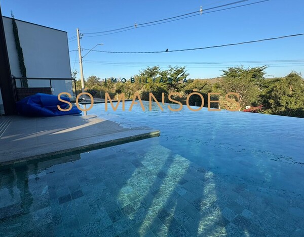 CASA À VENDA NO GRAN ROYALLE EM LAGOA SANTA