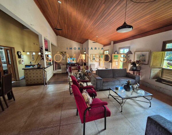 CASA À VENDA NO RETIRO DO CHALÉ