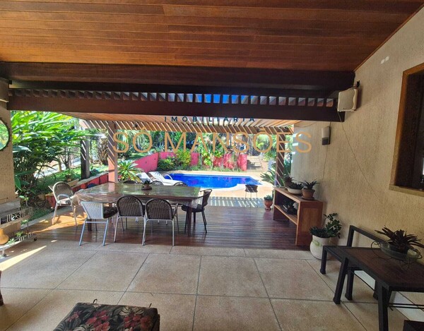 CASA À VENDA NO RETIRO DO CHALÉ