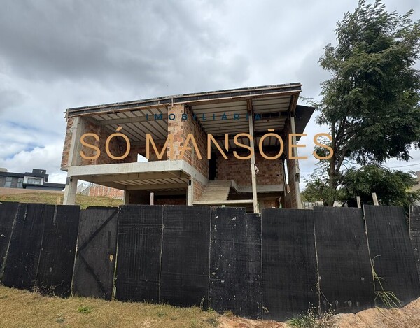CASA EM CONTRUÇÃO  À VENDA NO GRAN PARK TOSCANA - VEPASIANO