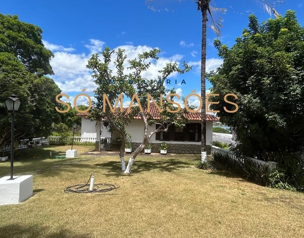 CASA À VENDA NO CENTRO DE LAGOA SANTA