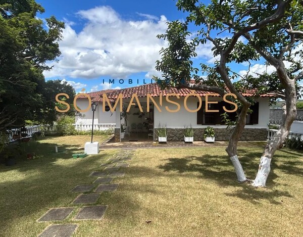 CASA À VENDA NO CENTRO DE LAGOA SANTA