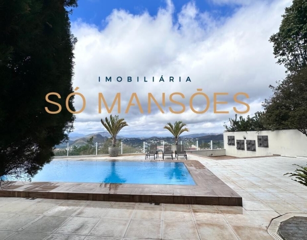 Casa de Luxo de 450 m² à Venda com 3 Suítes e Vista Panorâmica no Vila Castela, Nova Lima - MG