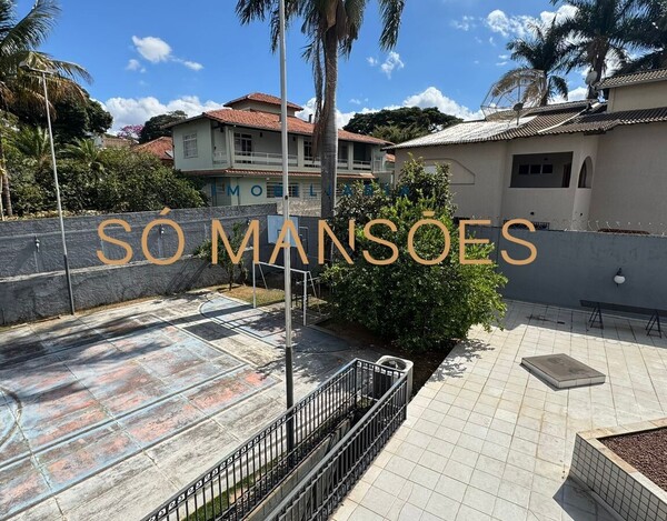 BANDEIRANTES - CASA À VENDA NA REGIÃO DA PAMPULHA