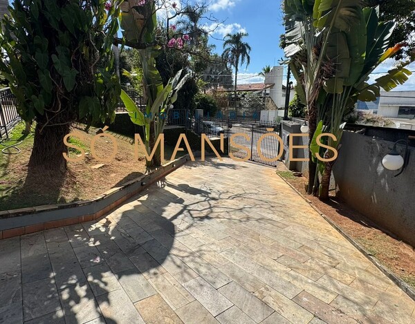 BANDEIRANTES - CASA À VENDA NA REGIÃO DA PAMPULHA