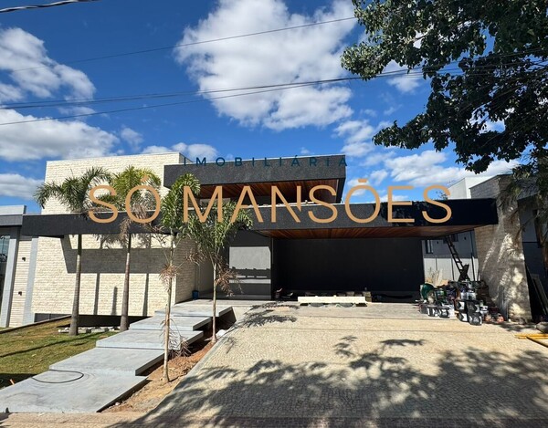 CASA À VENDA NO CONDOMÍNIO VICTORIA GOLF EM LAGOA SANTA 
