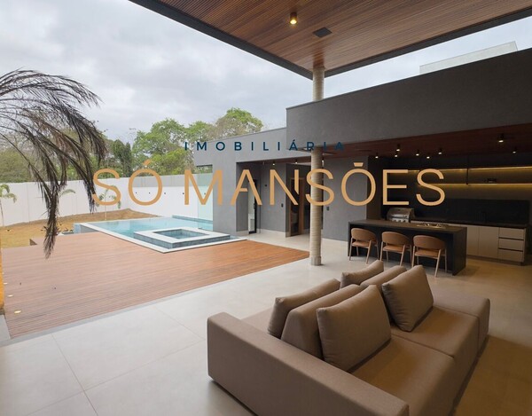 CASA À VENDA NO CONDOMÍNIO VICTORIA GOLF EM LAGOA SANTA 