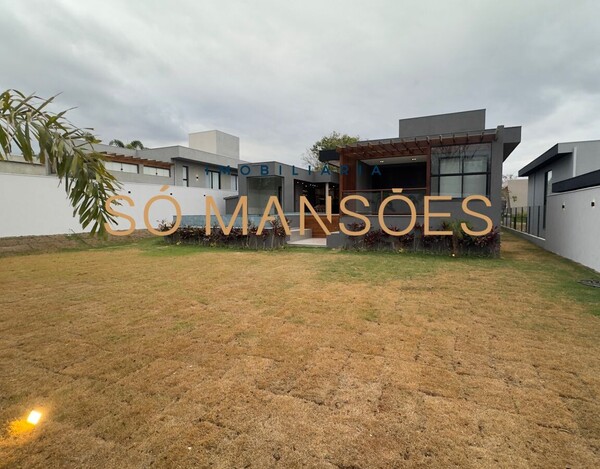 CASA À VENDA NO CONDOMÍNIO VICTORIA GOLF EM LAGOA SANTA 