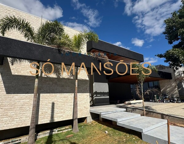CASA À VENDA NO CONDOMÍNIO VICTORIA GOLF EM LAGOA SANTA 