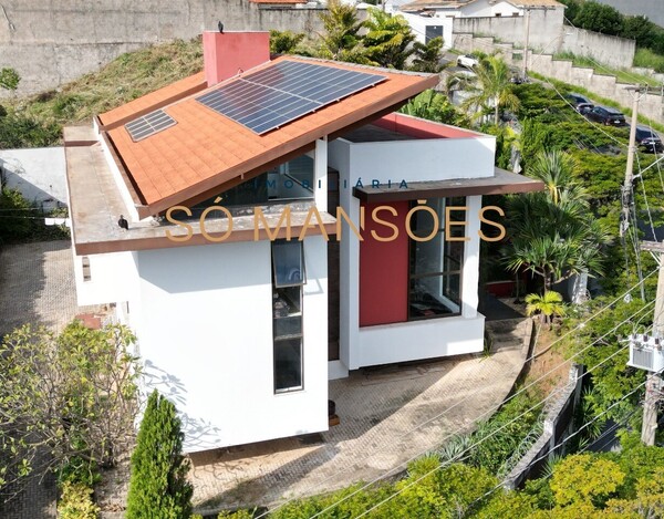 CASA À VENDA NO BAIRRO ESTORIL EM BH 