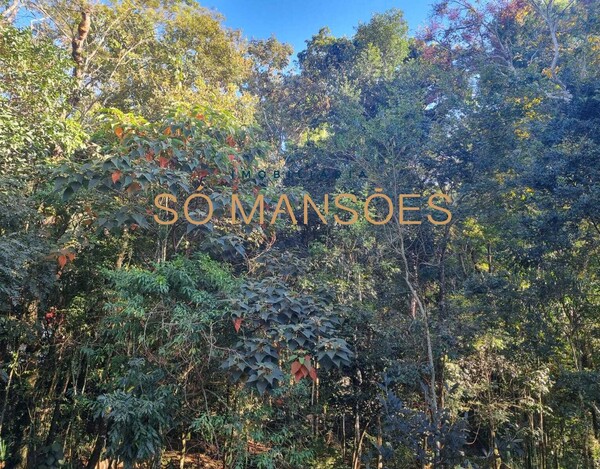 BOSQUE DO JAMBREIRO - CASA À VENDA EM NOVA LIMA
