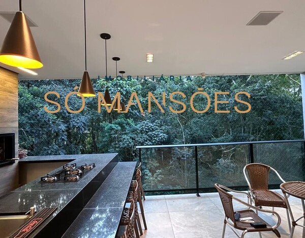 BOSQUE DO JAMBREIRO - CASA À VENDA EM NOVA LIMA
