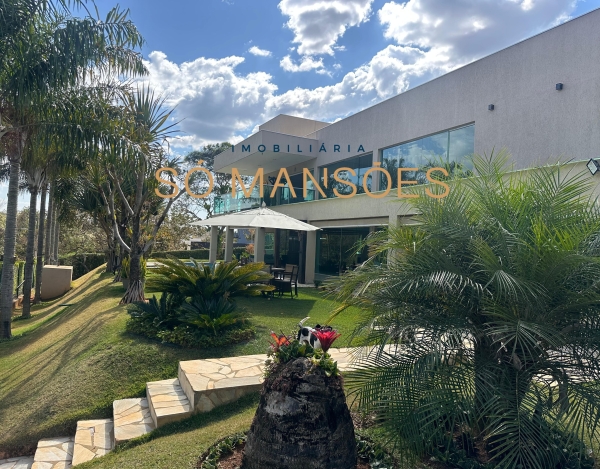Casa de Alto Padrão de 365 m² à Venda com 2 Suítes e Espaço Gourmet no Mirante do Tamboril, Lagoa Santa - MG