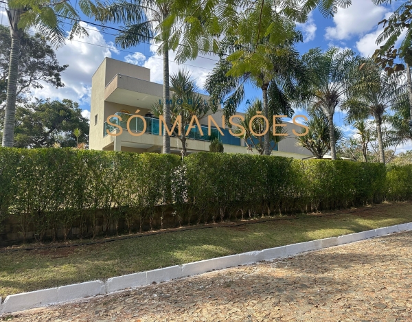 Casa de Alto Padrão de 365 m² à Venda com 2 Suítes e Espaço Gourmet no Mirante do Tamboril, Lagoa Santa - MG