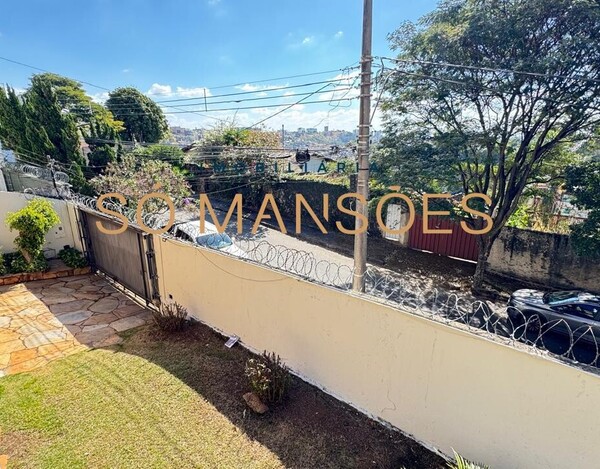 SANTA LÚCIA - CASA A VENDA EM BELO HORIZONTE MG