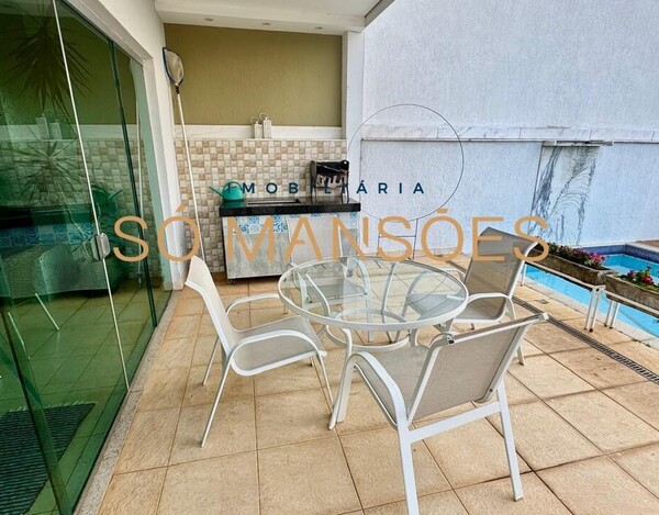 SANTA LÚCIA - CASA À VENDA EM BELO HORIZONTE MG