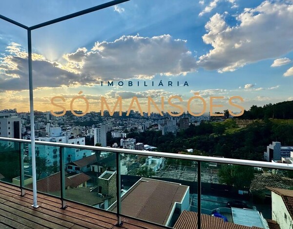 SANTA LÚCIA - CASA À VENDA EM BELO HORIZONTE MG
