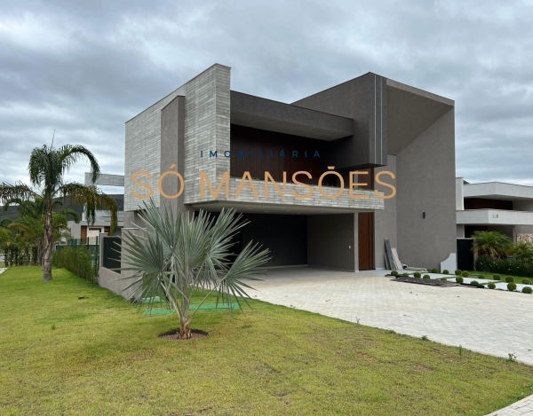 Casa de Luxo de 553 m² à Venda com 3 Suítes e Vista para a Lagoa no Alphaville - Lagoa dos Ingleses, Nova Lima - MG