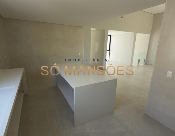 CASA DE 280M² À VENDA NO ALPHAVILLE VESPASIANO – 4 QUARTOS E LAZER COMPLETO.