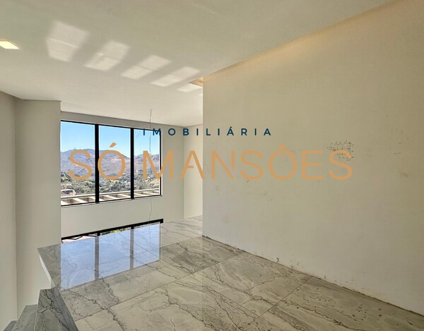 VALE DOS CRISTAIS - CASA EM CONSTRUÇÃO À VENDA EM NOVA LIMA