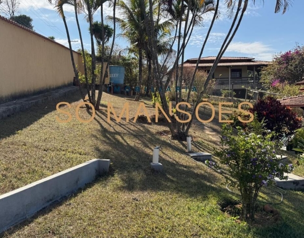 Casa de Alto Padrão de 403 m² à Venda com 3 Suítes e Lazer Completo no Condomínio Vale do Ouro, Ribeirão das Neves - MG