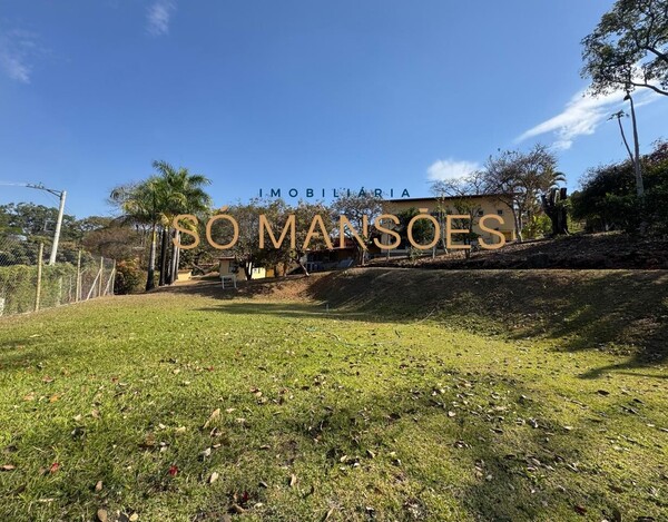 CASA À VENDA NO CONDOMÍNIO VALE DO OURO EM RIBEIRÃO DAS NEVES