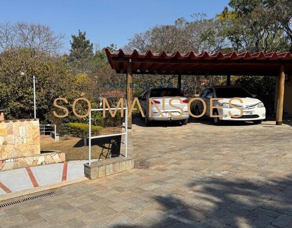 CASA À VENDA NO CONDOMÍNIO VALE DO OURO EM RIBEIRÃO DAS NEVES
